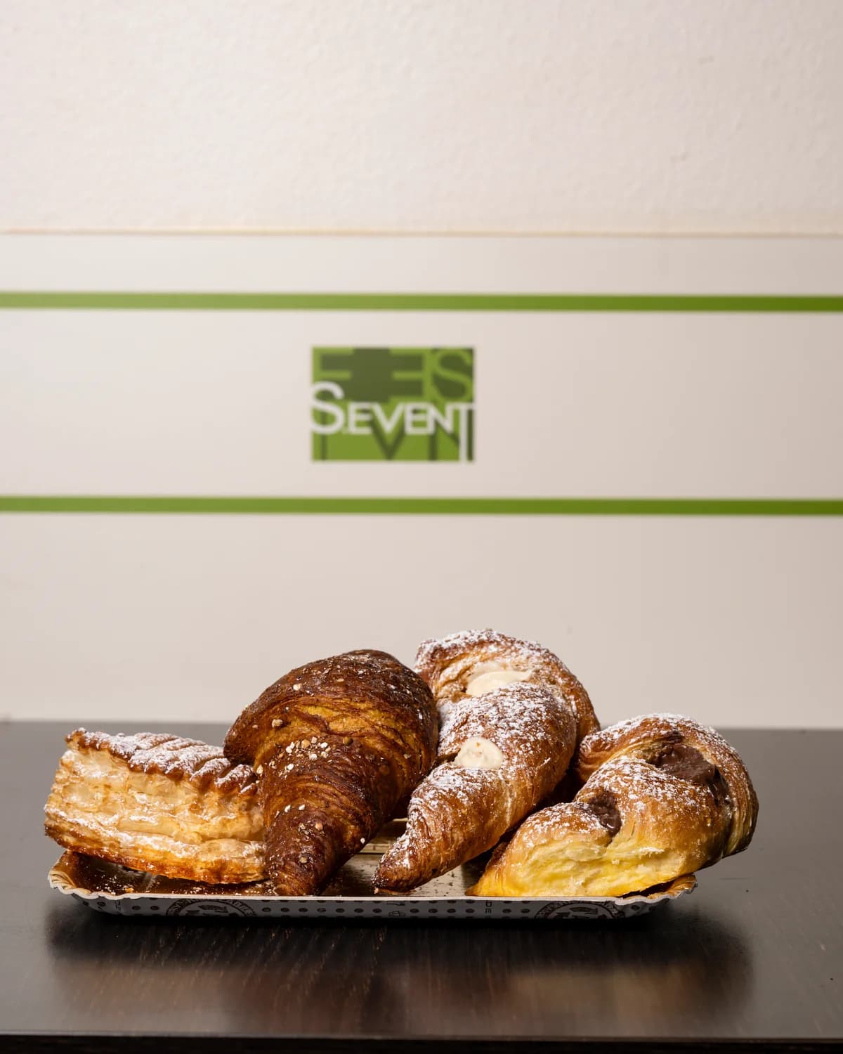 Cornetto alla crema artigianale